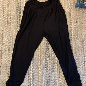 Encircled Dressy Sweatpants in Black